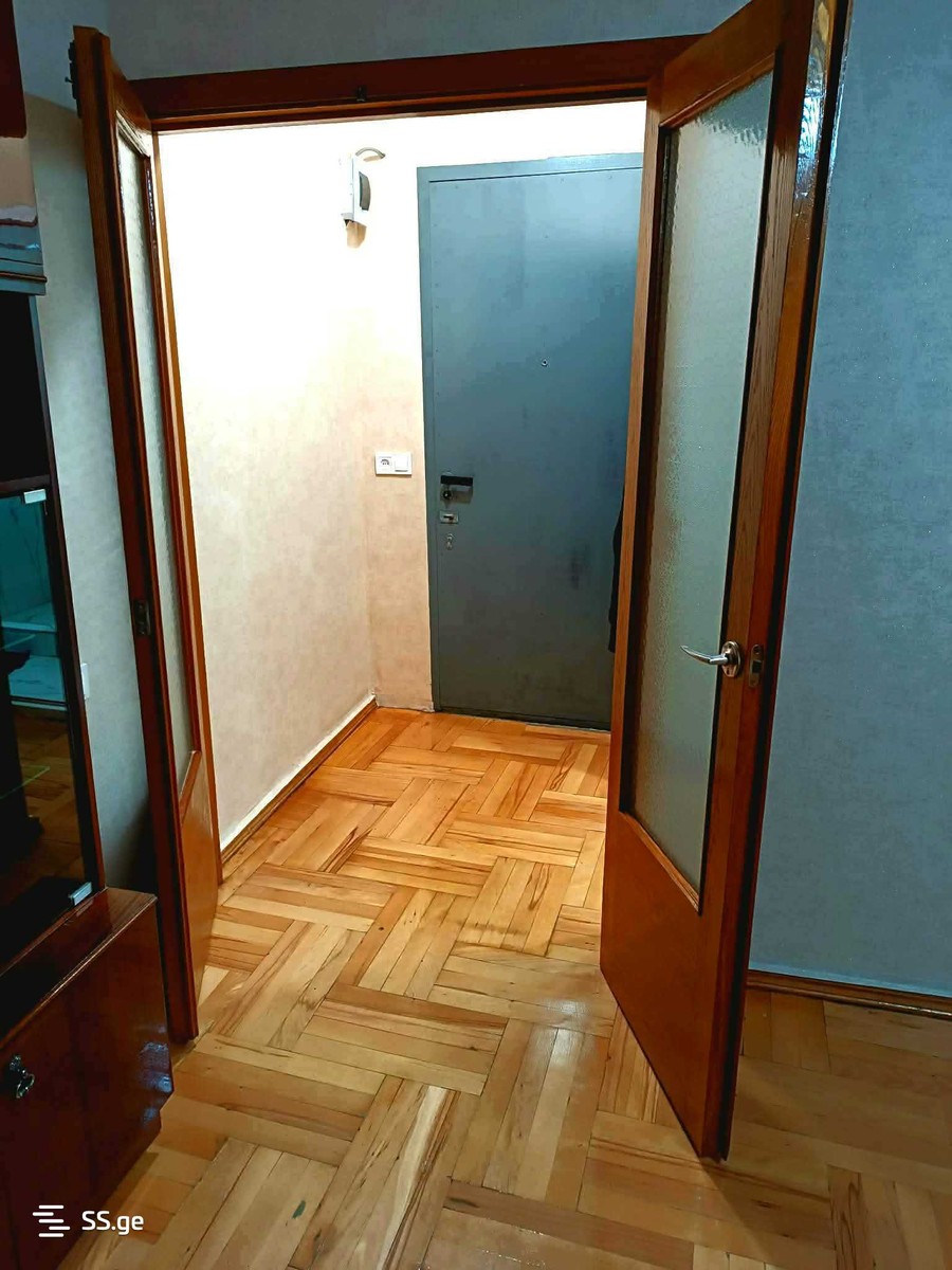 VIII Microdistrict - Gldani  33 - 1 rooms