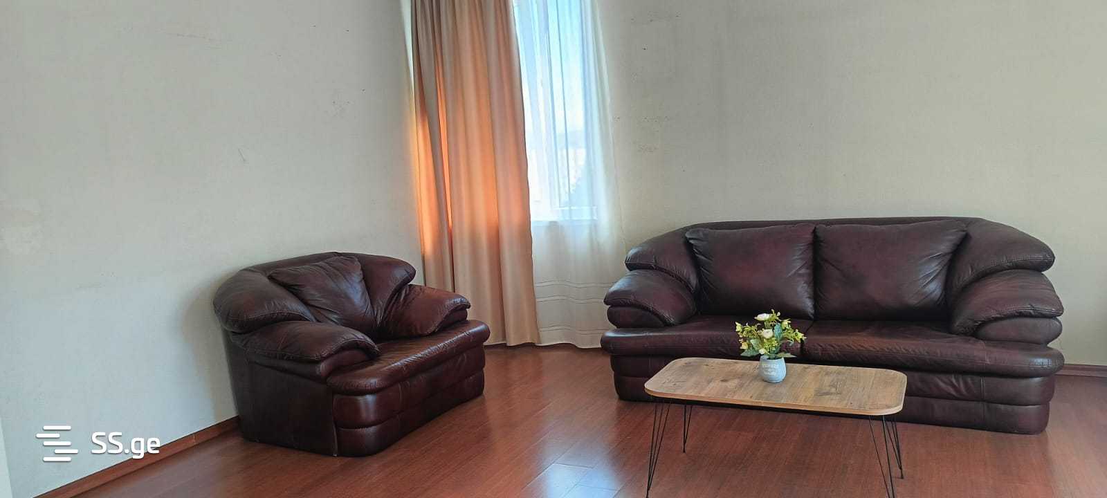 panaskerteli st. - 3 rooms