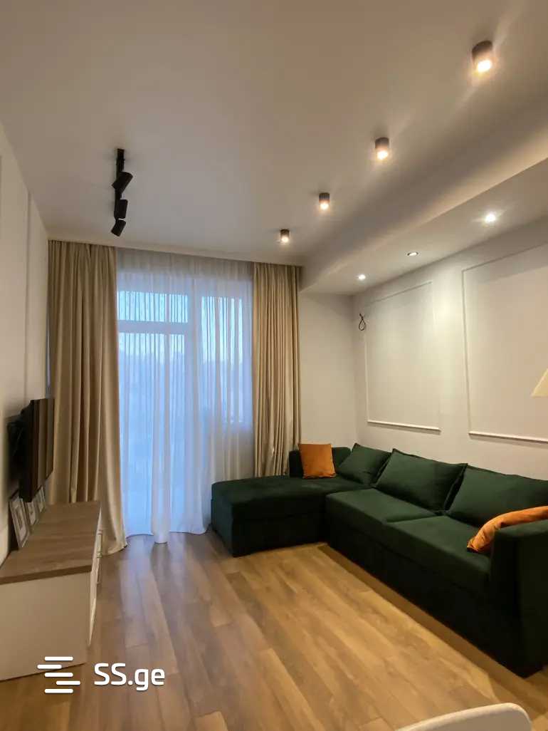 j. nadiradze - 3 rooms