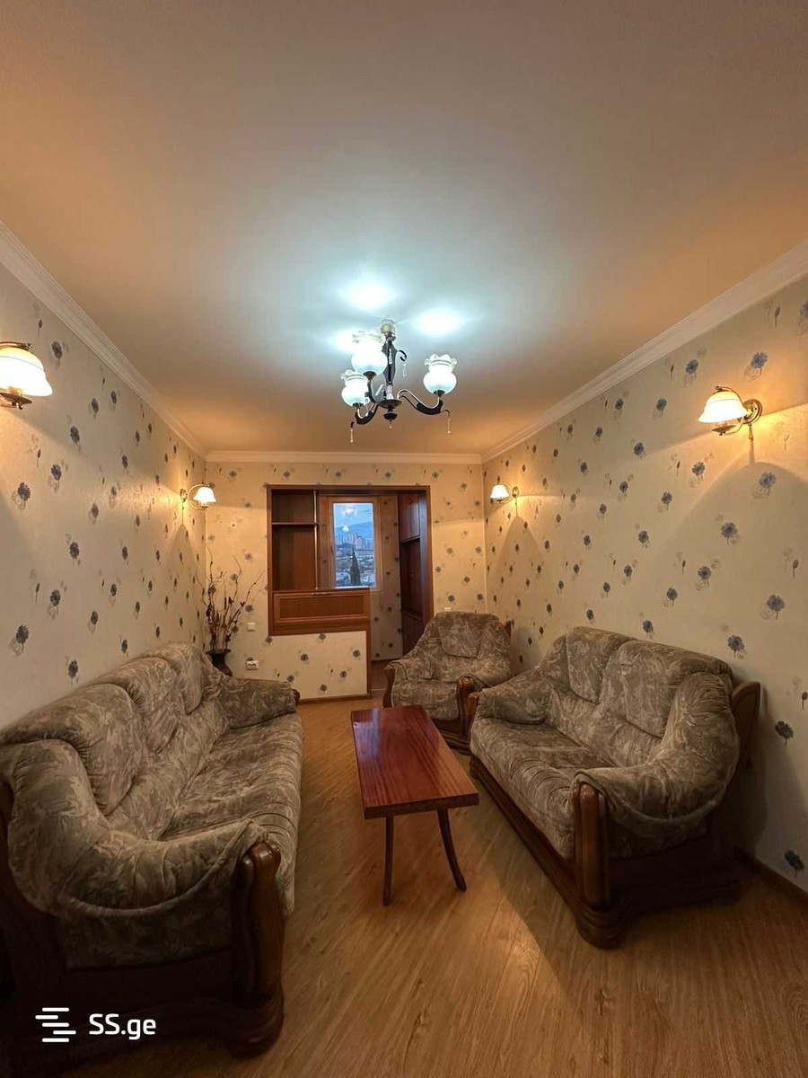 Beri Gabriel Salosi Ave. - 3 rooms