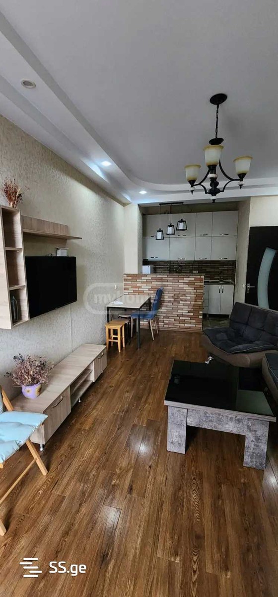 a.wereTlis avenue - 3 rooms