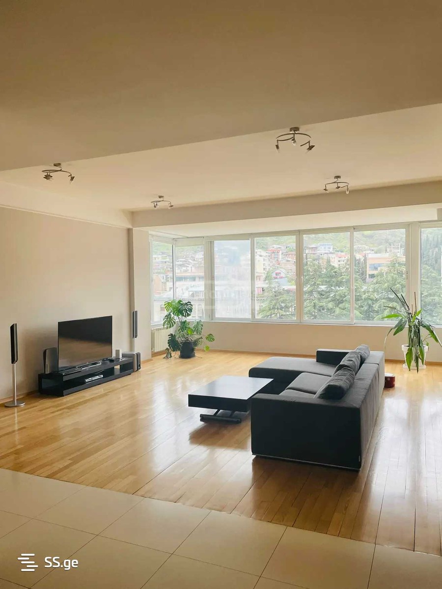 barnovi st. - 6 rooms