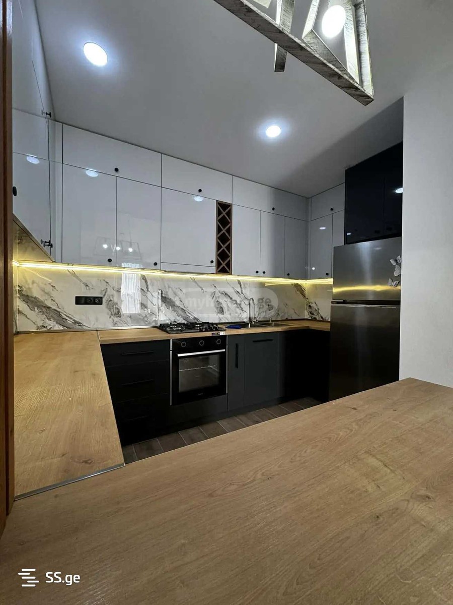 Phirtskhalava st. 39 - 3 rooms