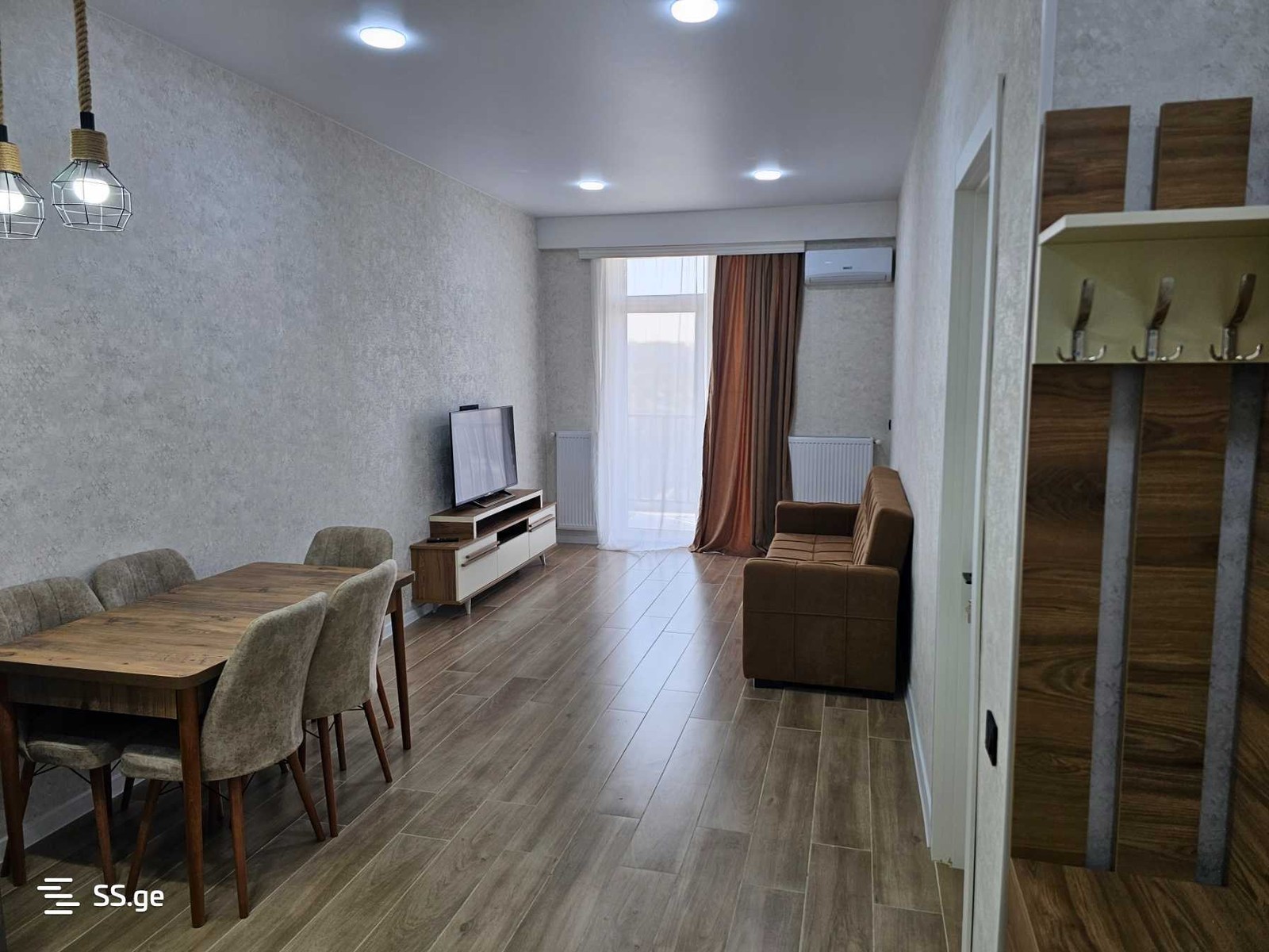 Phirtskhalava st. 39 - 2 rooms