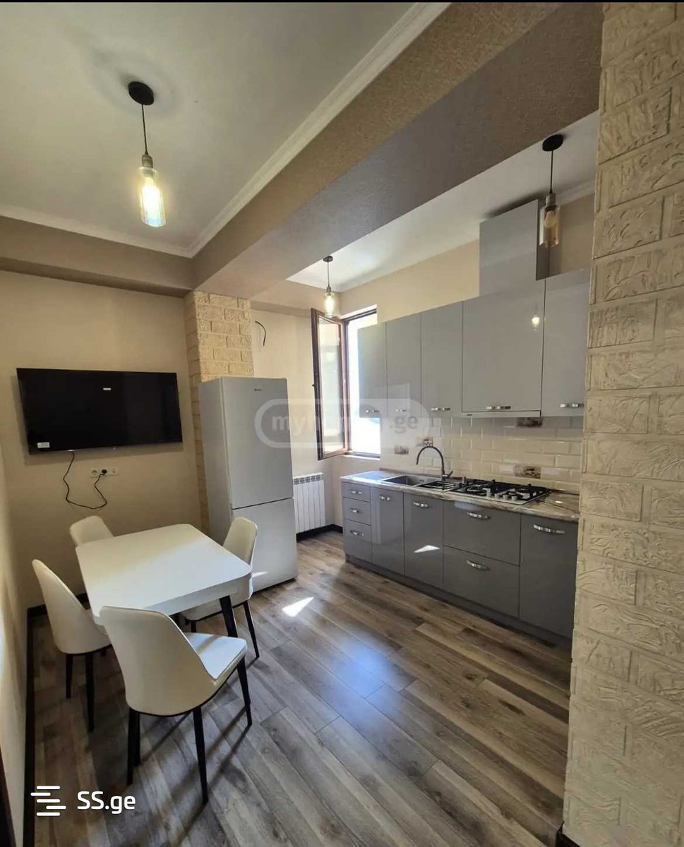 gagarin st. - 3 rooms