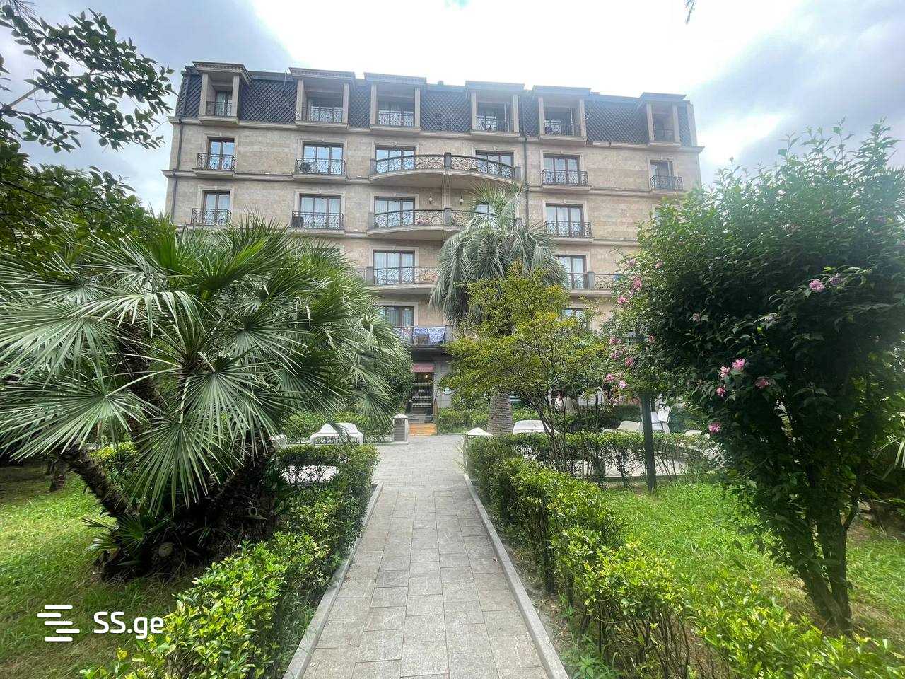 K. Gamsakhurdia st. 24 - 3 rooms