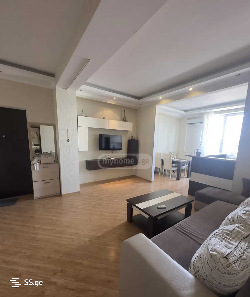 kostava st. - 3 rooms