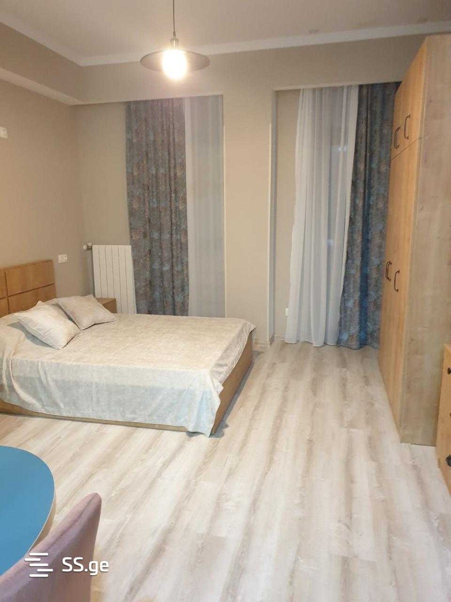 sairme st. - 1 rooms