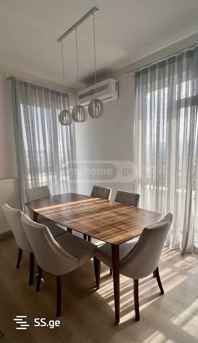 Bob walsh st. - 3 rooms