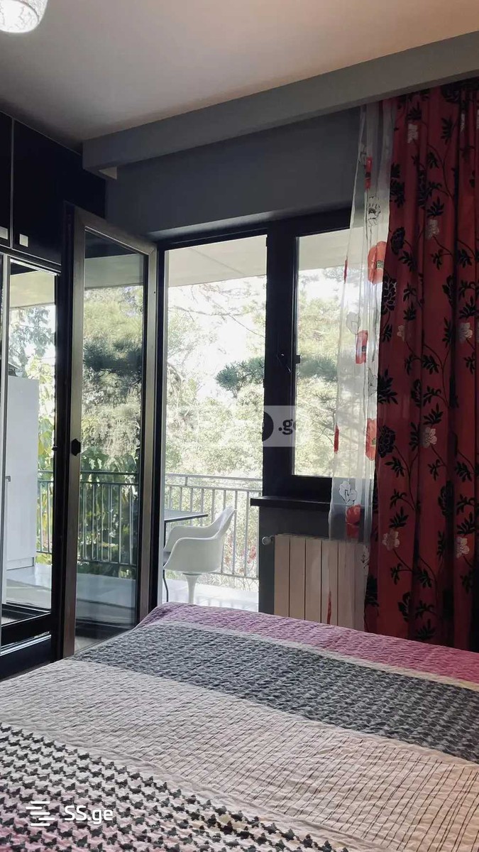 t. tabidze st. - 4 rooms