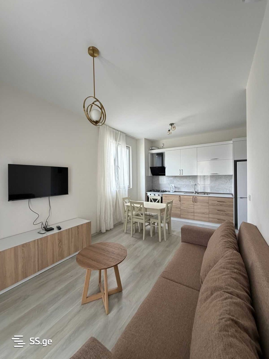 Bob walsh st. - 3 rooms