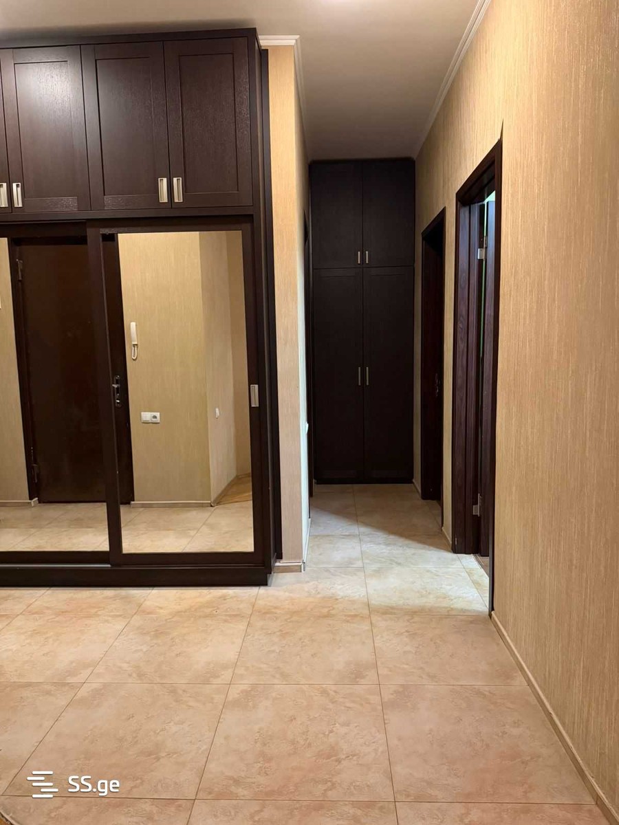 panaskerteli st. 27 - 3 rooms