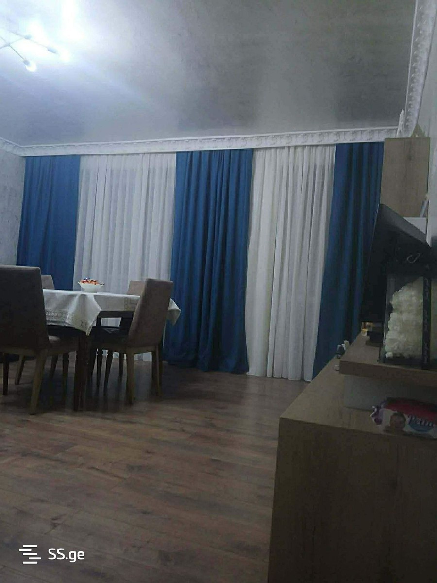 Leonidze st. 2 - 3 rooms