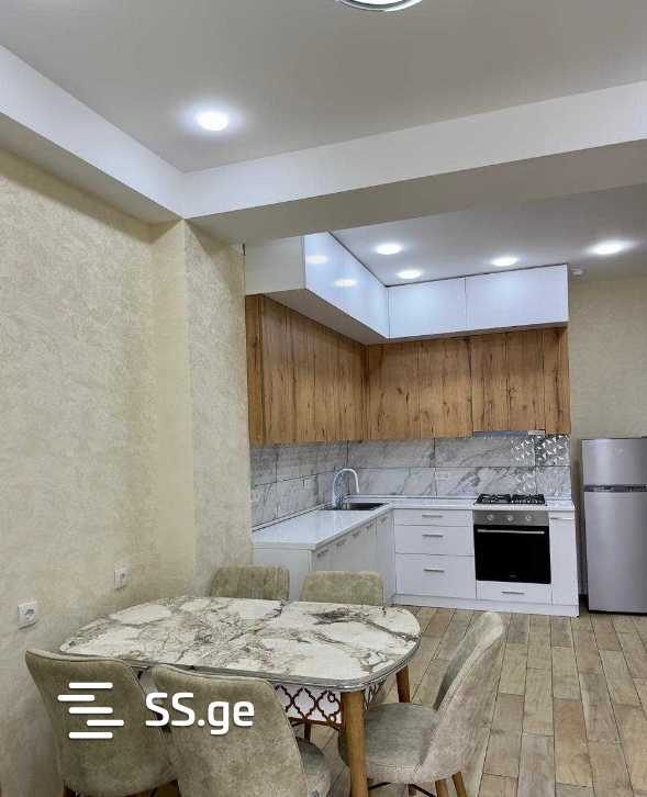 chkondideli st. 40 - 2 rooms