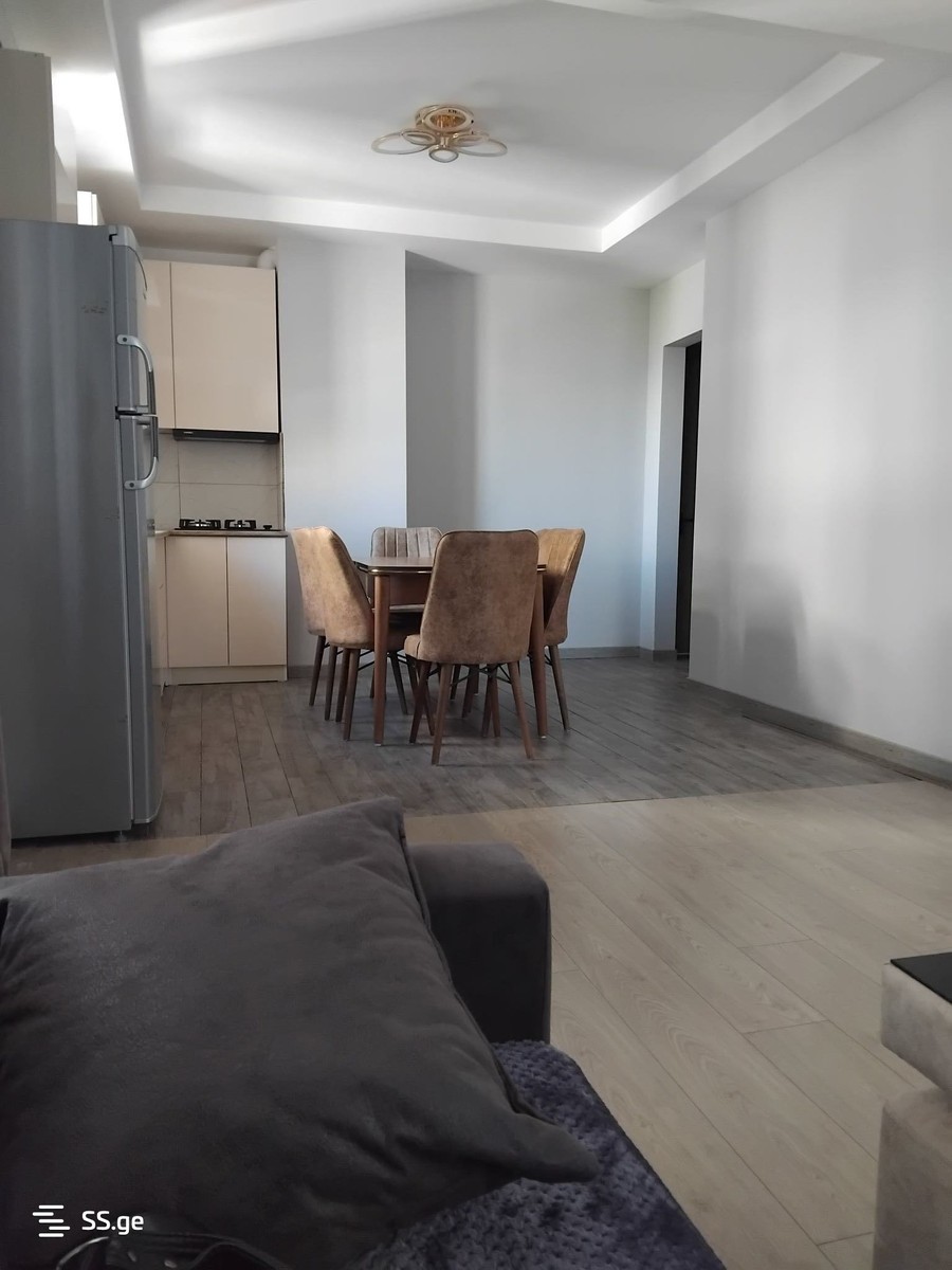 mshvelidze st. 97 - 4 rooms