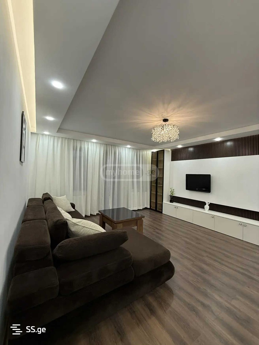 Gr. Robakidze Ave - 3 rooms