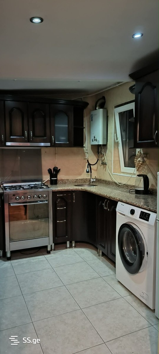 Besik St. 44 - 2 rooms