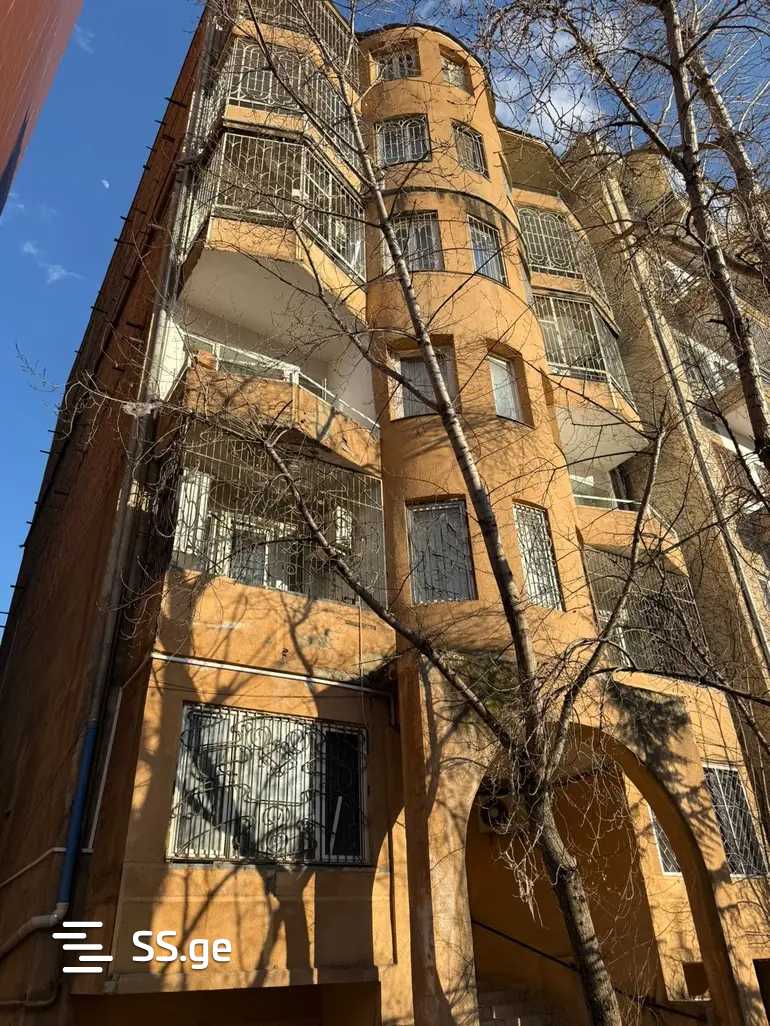 kipshidze st. 18 - 4 rooms