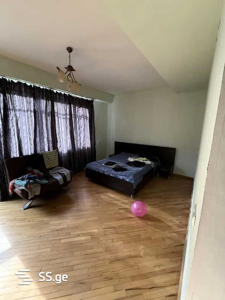 nucubidze st. - 5 rooms