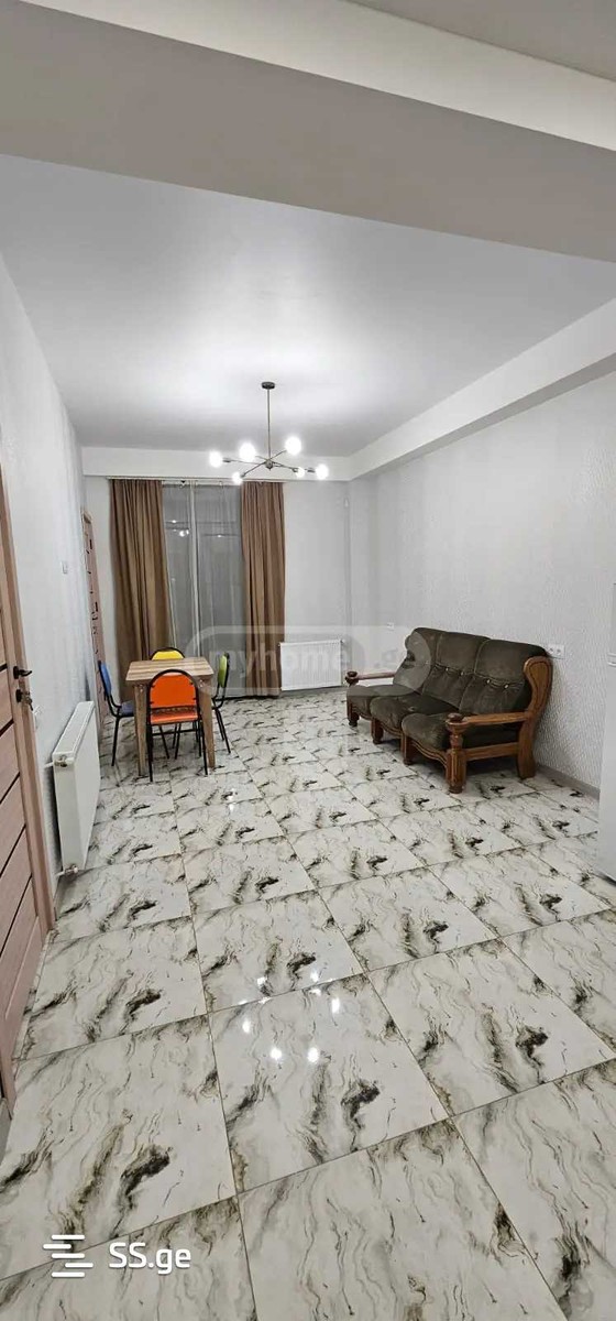 Vepkhistkaosnis st. - 3 rooms