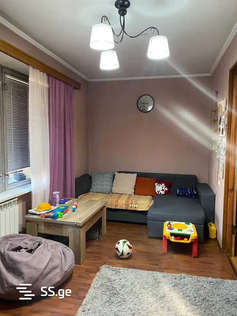 dumbadze ave - 4 rooms