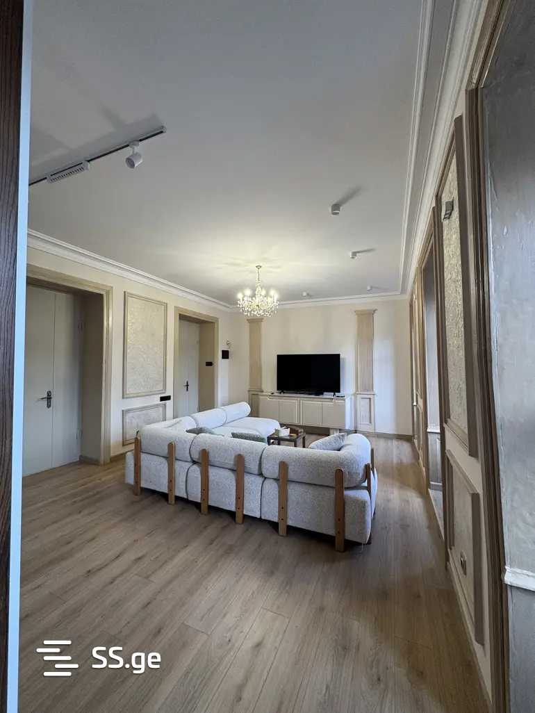 kipiani st. 13 - 2 rooms