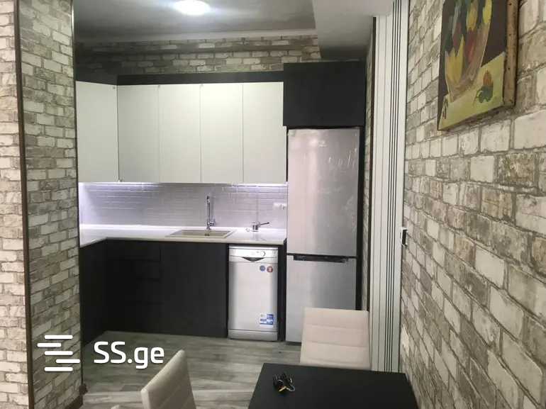 Tinatini st. 4 - 3 rooms