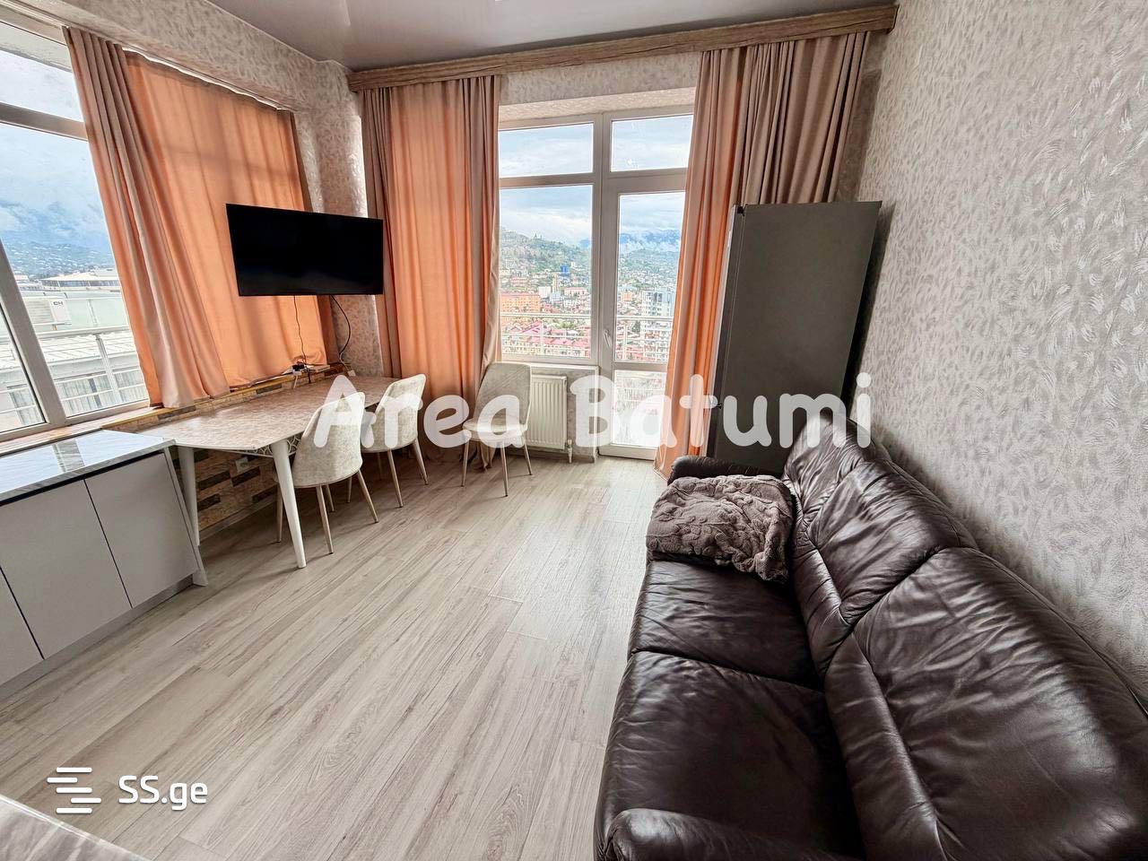 Chavchavadze st. 5 - 3 rooms