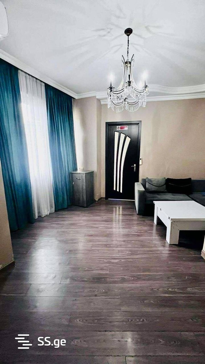 Bagrationi str. 21 - 3 rooms