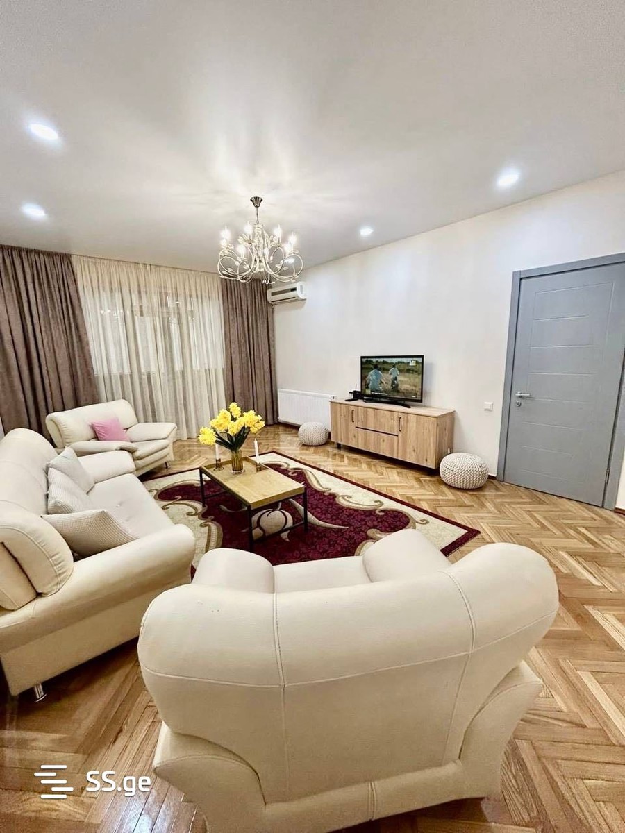 Kobaladze st. 9 - 4 rooms