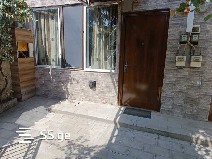 ул. Бакуриани - 3 rooms