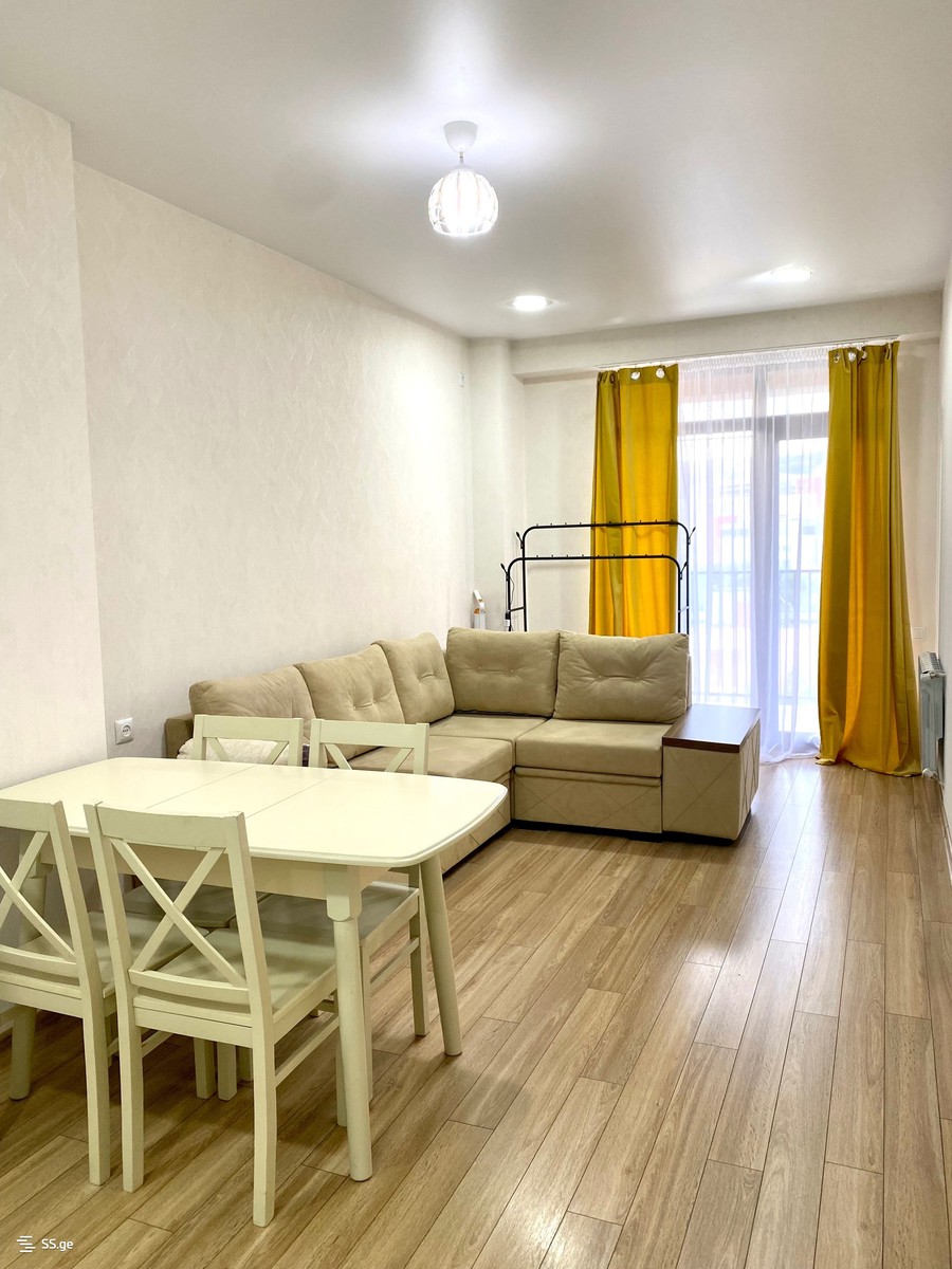 13 asureli mamis st. 124 - 1 rooms