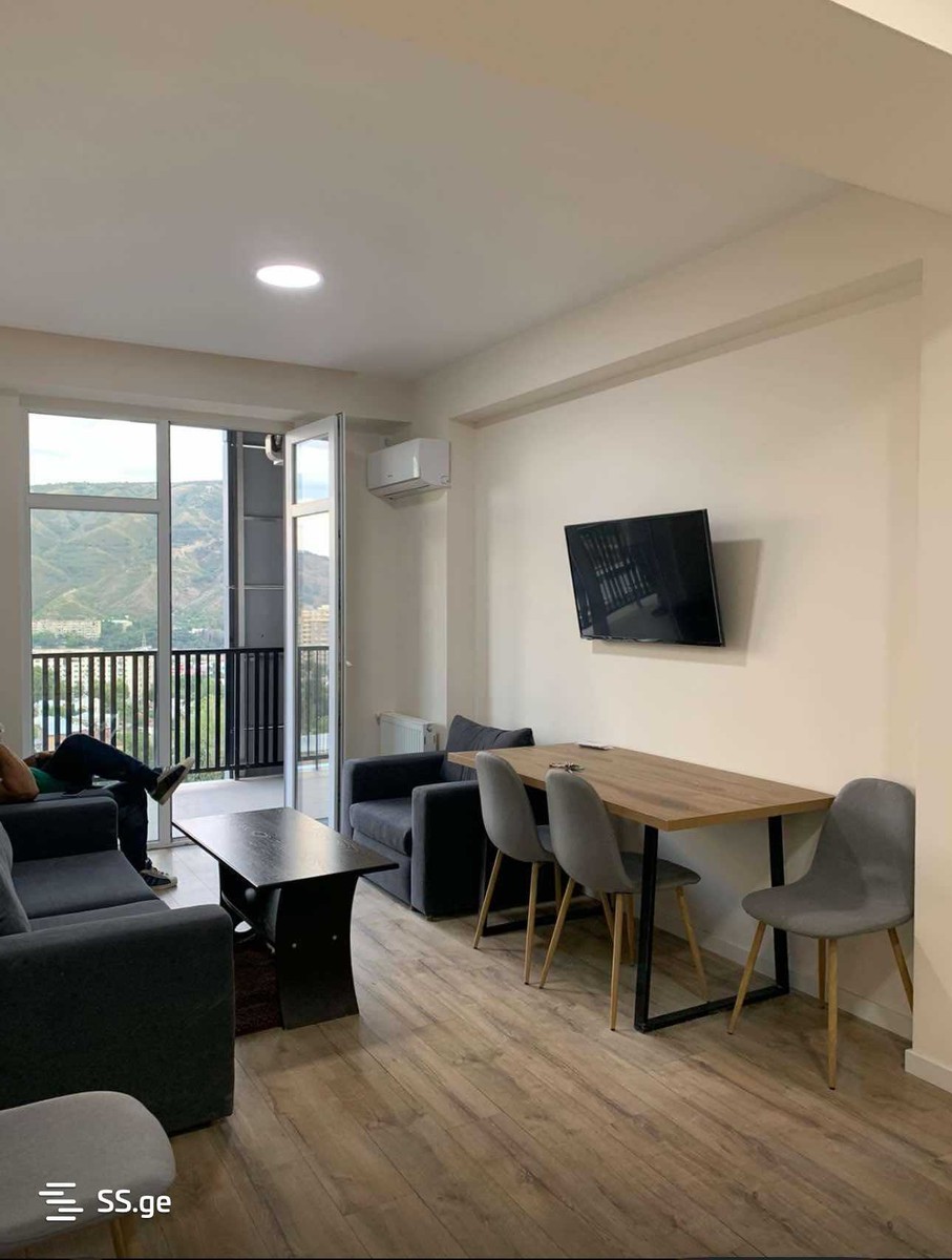 navtlugi st. 10 - 2 rooms