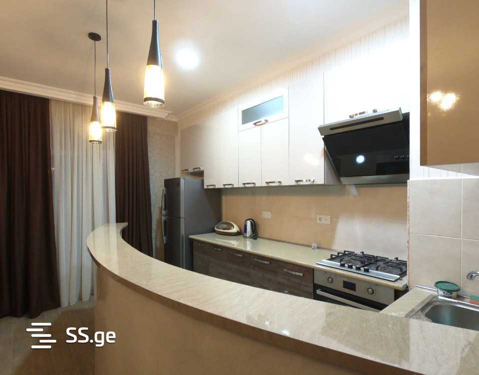 Lekh Kachinski st. 1 - 3 rooms