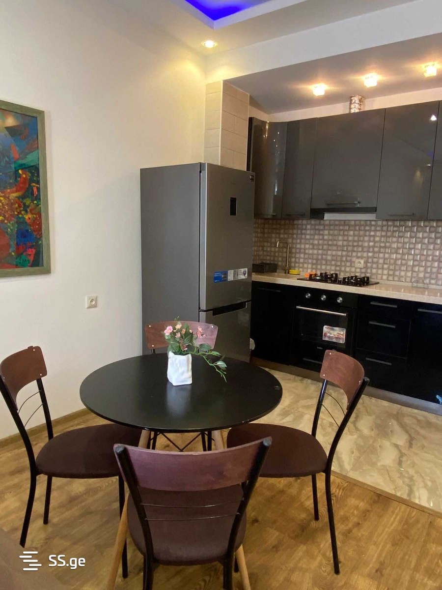 kandelaki st. 9 - 3 rooms