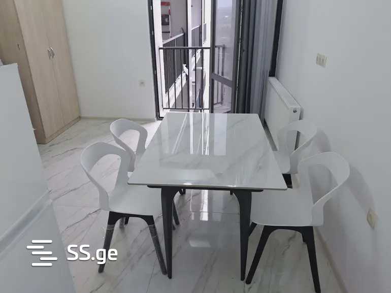 gmiri kursantebi st. 11 - 1 rooms