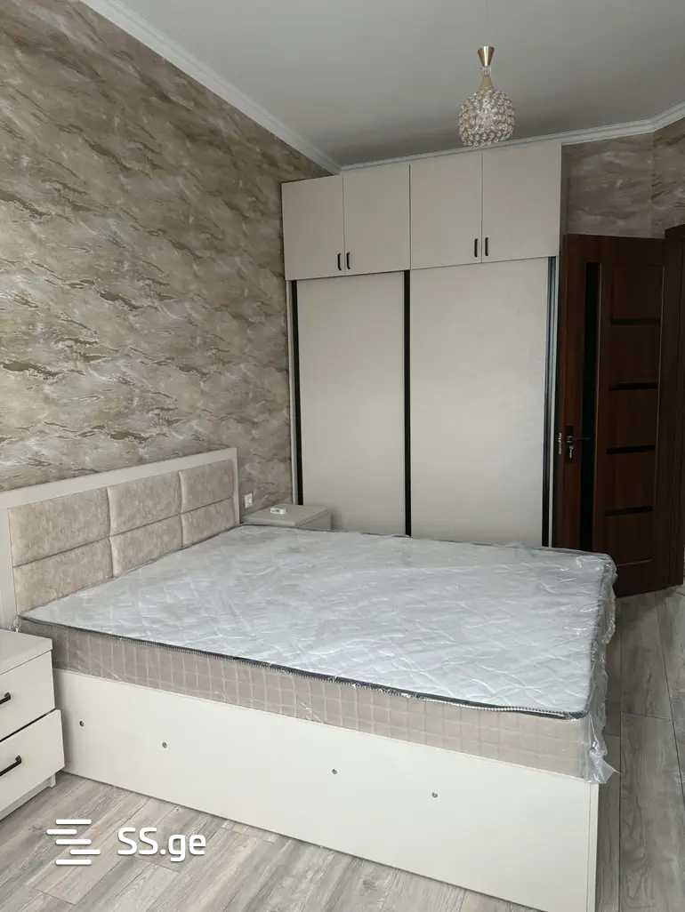 Vepkhistkaosnis st. - 3 rooms