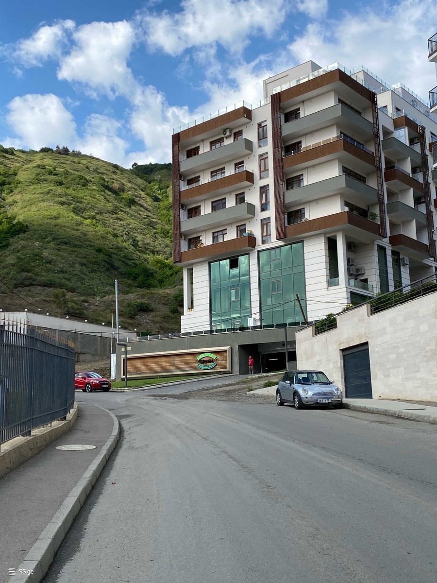 n. zhvania st. 67 - 5 rooms