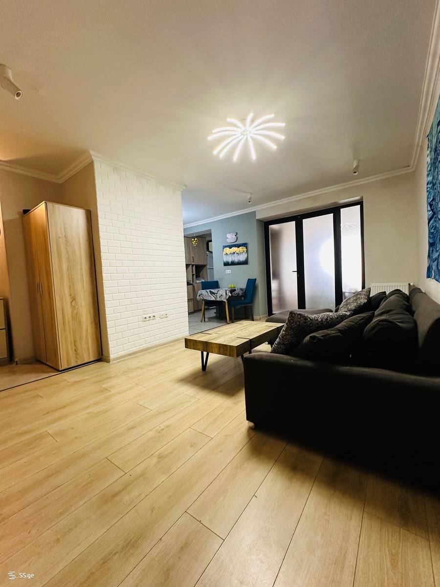 nucubidze st. 42/2 - 3 rooms