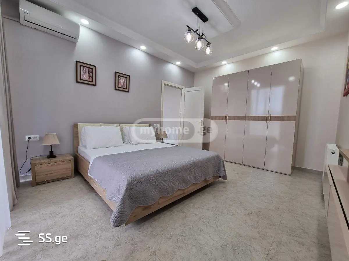 navtlugi st. 11 - 2 rooms