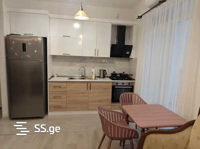 Bob walsh st. - 2 rooms