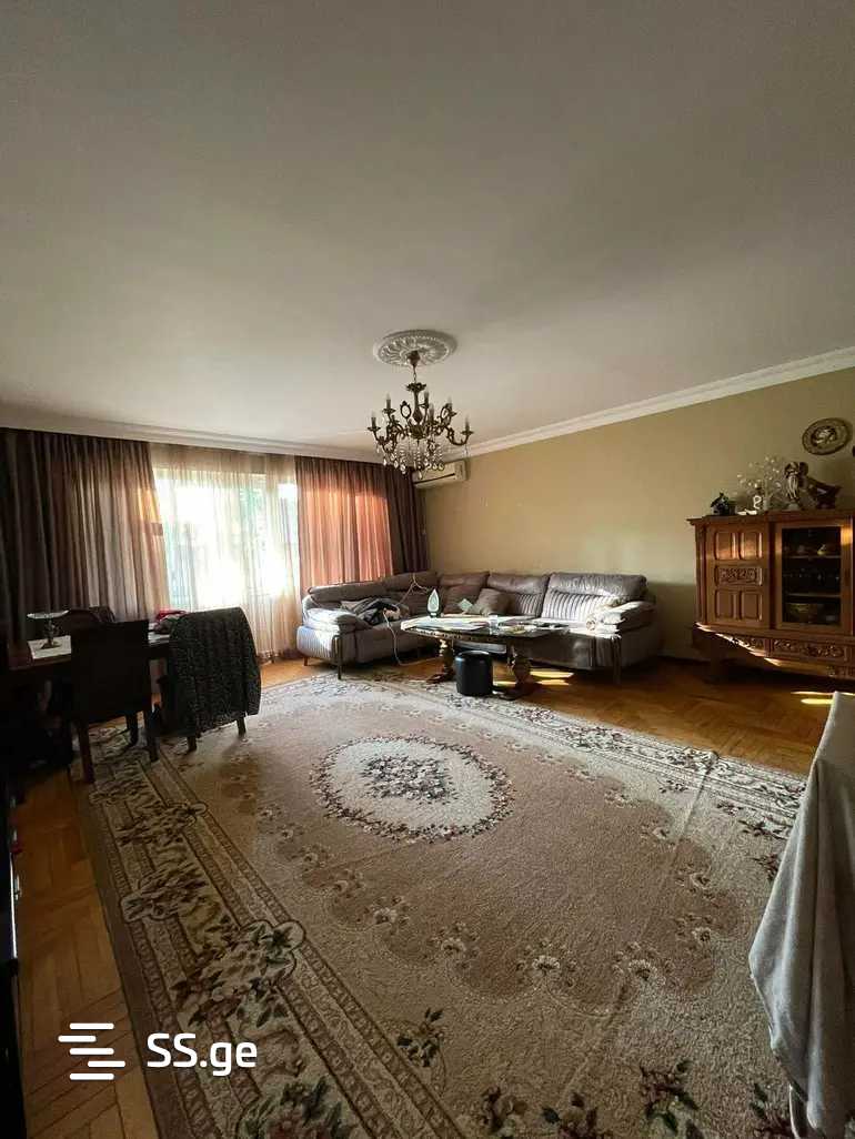 Sh. Inasaridze St. 24 - 4 rooms