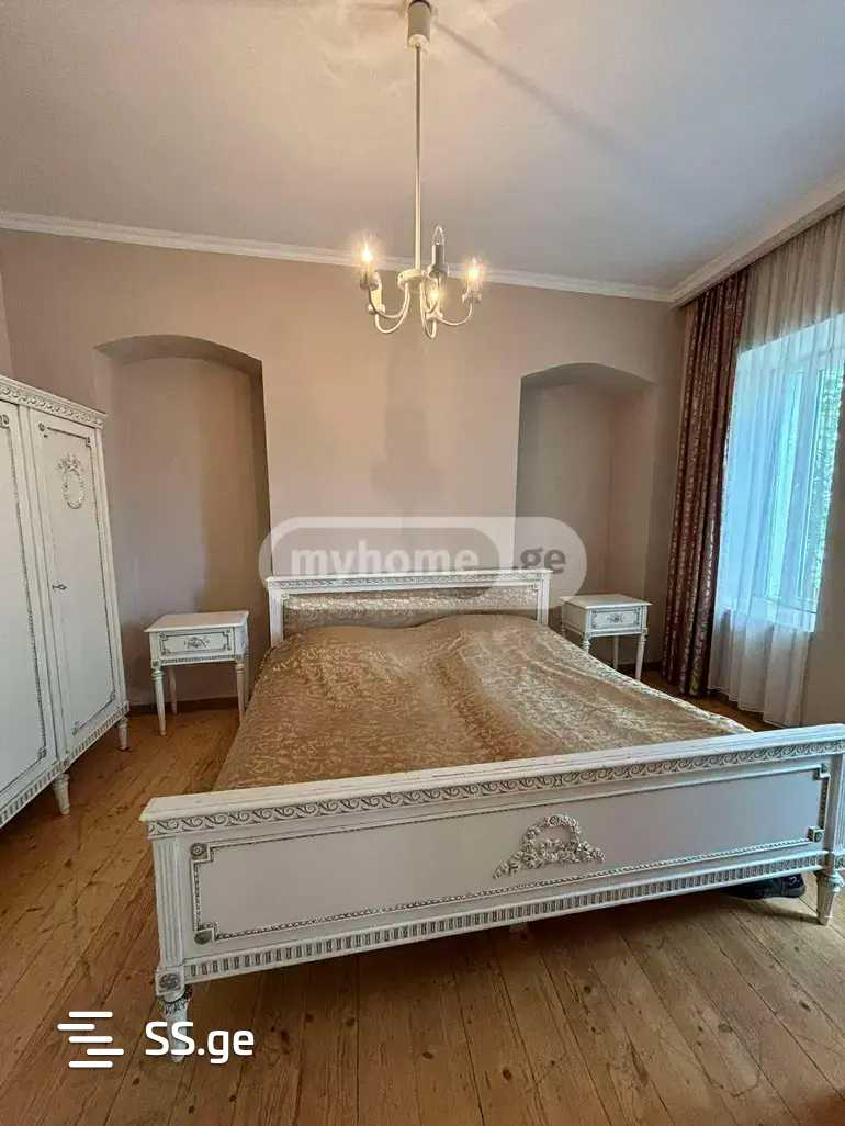 agmashenebeli ave - 4 rooms