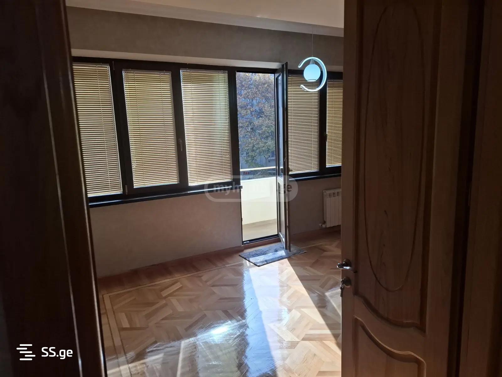 Kazbegi avenue - 3 rooms