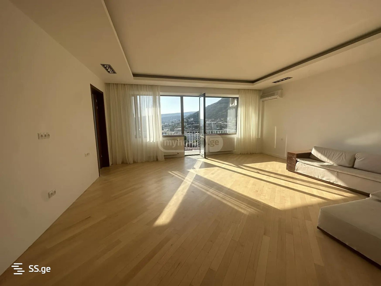 kostava st. - 5 rooms