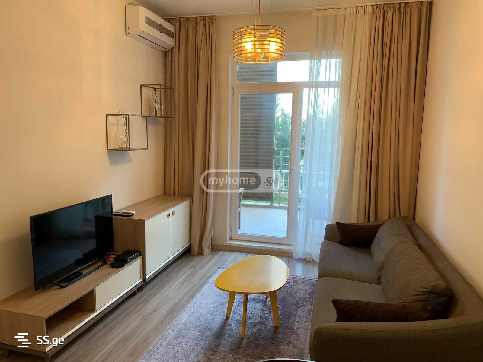 Bob walsh st. - 2 rooms