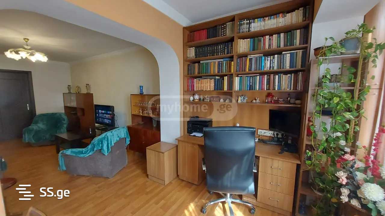Fanjikidze st. - 3 rooms