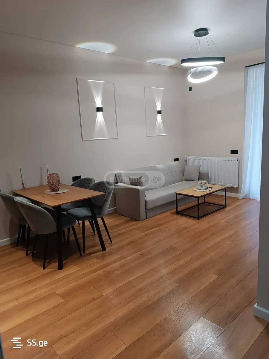 st. Phermcerta 111 - 2 rooms