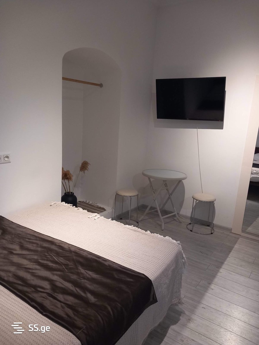 toidze st. 22 - 1 rooms
