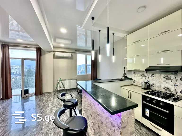 chkondideli st. 22 - 3 rooms